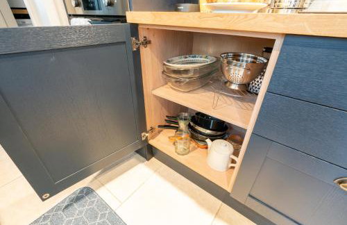 Spacious City-Centre House near Train Station & Business School, with Garden - Foto 54