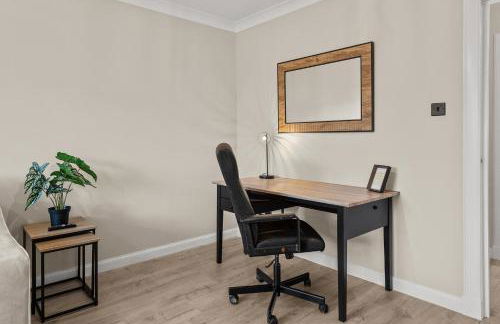 Riverside Rest 2 - 2 Bath, 2 Bedroom Apartment - Free Onsite Parking - Photo 5