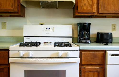 Lakefront Cabin Rental with a Paddle Boat near Wisconsin Dells, Wisconsin - Foto 14