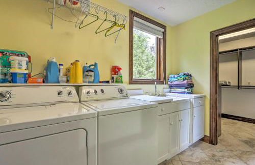 Boat Dock and Kayaks Luxury Lake of the Ozarks Home - Foto 33