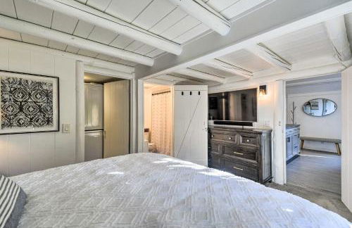 Puget Sound Cabin with Hot Tub and Water Views! - Foto 13