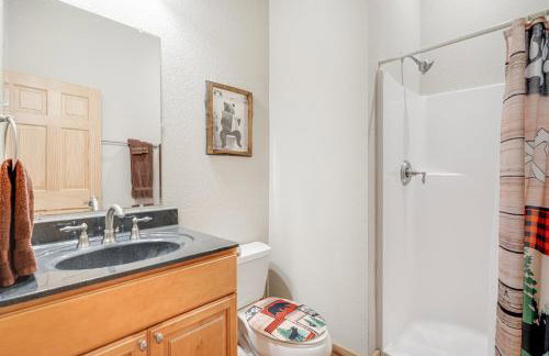 Hibernation Station - MTN Views near Asheville! - Foto 38