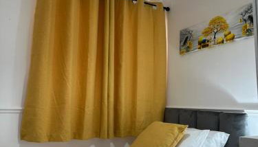 Affluent Living Property perfect for contractors & individuals Free Parking - Foto 2