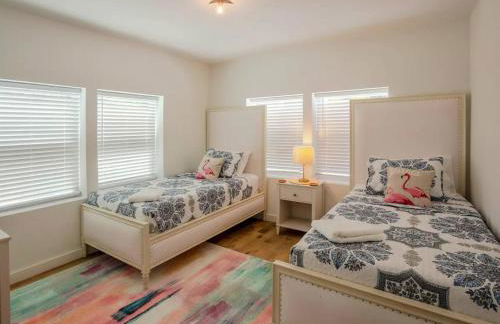 Casablanca in The Hghts-Hot Tub Bikes Chill Vibes - Foto 36