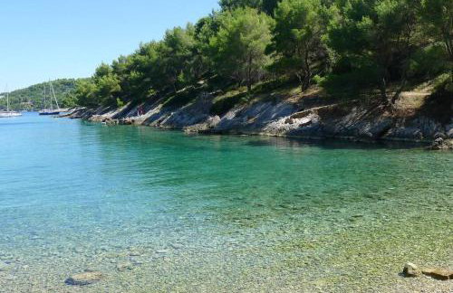 Private luxury Villa AZZURRO on Solta for up to 10 persons, free parking, very close to beach! FREE Kajak & Mountainbikes, GREAT living area & privacy! - Foto 12