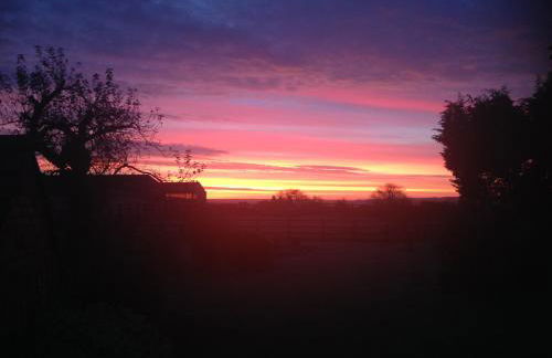 Rew Farm Country & Equestrian Accommodation - Sunrise Lodge - Foto 68