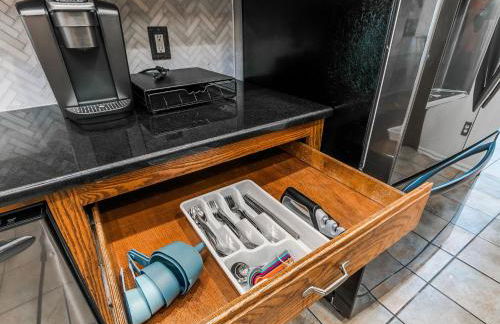 Sleek 4BR OKC Stay by StayLage - Photo 38