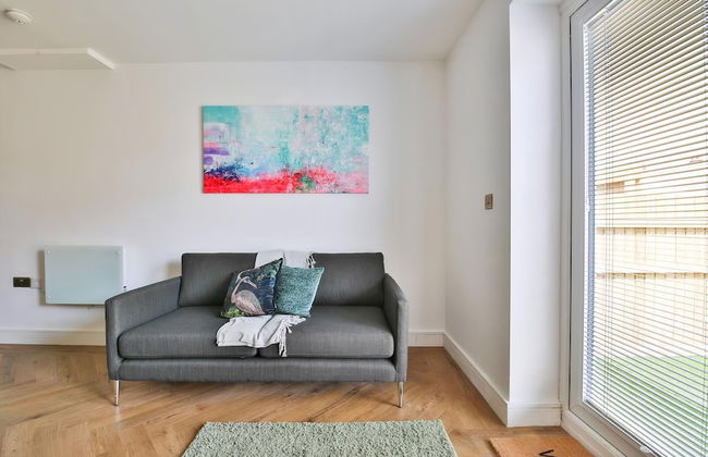 North Road New Luxe Flats with Parking - Photo 69