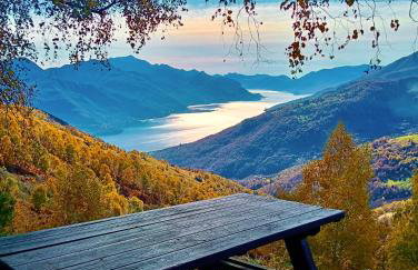 Lake Como PORTO VECCHIO - Charming Lakefront Apartment in the Heart of Domaso - Foto 72