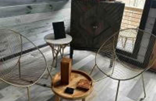 Romantic Escapes in this Stunning A-Frame in North Carolina with Access to a Private Hot Tub and Fire Pit - Foto 21