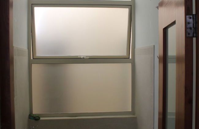 Stylish, Modern, Central Apartment in St Julians, Malta - Sleep 4 - Foto 6