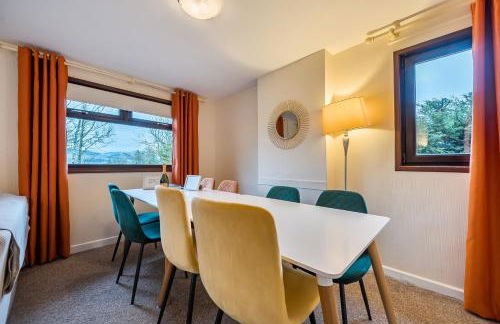 4 Bed House - Sleeps 9 - Hottub - Parking - Foto 29