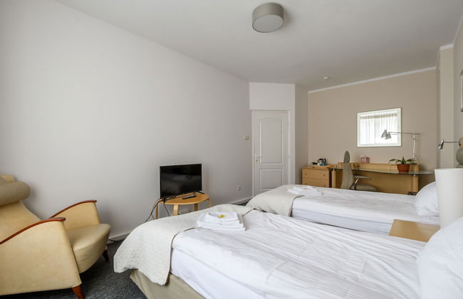 404 Rooms Wilanowska - Photo 36