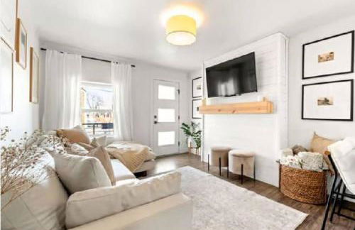 West Denver Radiance Light and Bright 3BR retreat - Foto 1