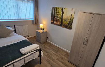 Reardon near warwick hospital, free parking, fast wifi, sleeps 5 - Foto 16