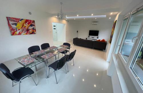 White House Izabelin Family SPA House near Warsaw - Foto 76