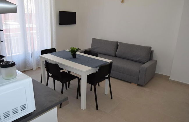 Domus Levante Holiday Home - Photo 9