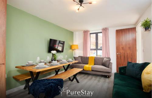 Stylish 5-bedroom Manchester Retreat Sleeps 9 by PureStay - Foto 10