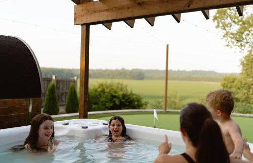 Bluffview on the River with a hot tub sauna pool table and more - Foto 67