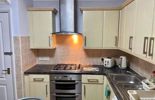 Semi Detached House in Aldershot - Foto 35