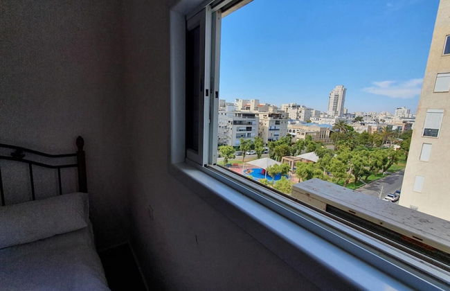 Masaryk Musk in Bat Yam - Foto 25