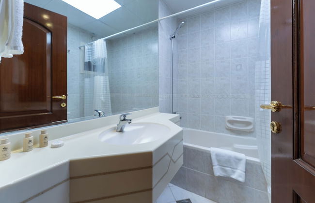 Havana Holiday Homes in Al Garhoud - Photo 21