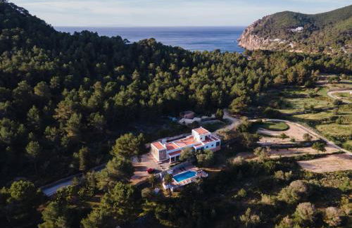 7 Bedroom Villa with Pool - 5mins walk to Cala Llonga Beach - Can Ramon - Foto 33