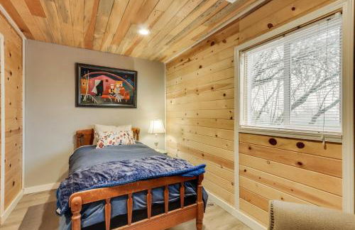 Charming Happy Valley Home 13 Mi to Portland! - Foto 24