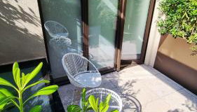 Vytalea - Trilocale moderno con patio e doppi servizi, vicino M4 - Modern apartment 2-Bedroom with Patio & Two Bathrooms, near Metro M4 - Foto 2