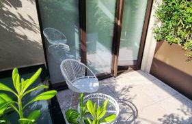 Vytalea - Trilocale moderno con patio e doppi servizi, vicino M4 - Modern apartment 2-Bedroom with Patio & Two Bathrooms, near Metro M4 - Photo 2