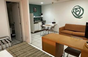 Praia do Canto Apart Hotel quarto sala e varanda - Foto 5