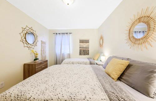 Dapper Digs - King Bed - Long Term Stays - Duke - Foto 4