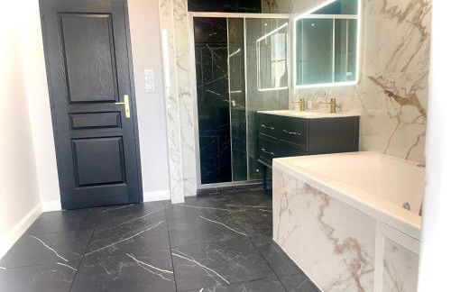 Majestic Pearl Suite de luxe parking privé sécurisé 30 jours minimum - Foto 5