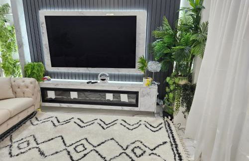 SLUXE Properties 4mins to Etihad Stadium and Coop live - Foto 7