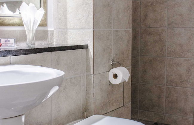 Strand Pavilion - Photo 36