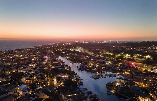 Canalfront Charmer by Avantstay Waterfront w/ Shared Dock + Hot Tub - Foto 47