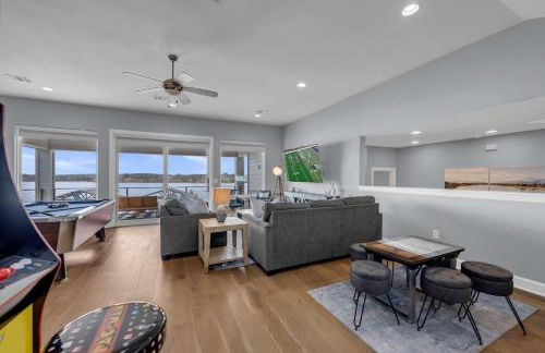 Luxury Waterfront Home with Swimming Pool Hot Tub and 2 Boat Slips - Foto 45