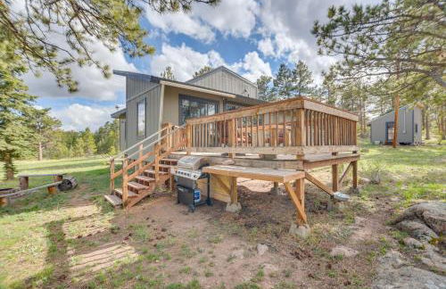 Cozy Red Feather Lakes Retreat with Deck and Yard - Foto 28