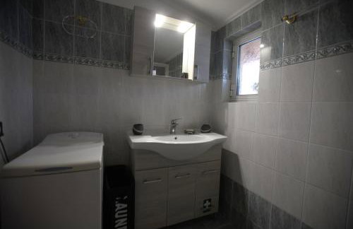 Apos Roof - Photo 21