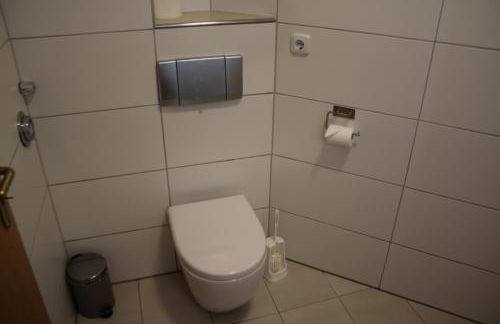 Großzügiges Erdgeschoßapartment mit Balkon und eigenen kostenlosen Parkplatz - Foto 15