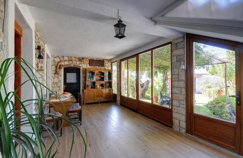 Oberhalb des Limfjords liegt diese Ferienwohnung mit Pool, Terrrasse und Grillplatz - Foto 11