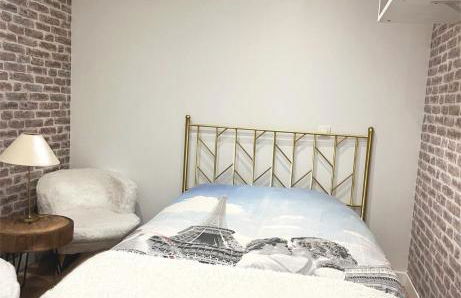 Eiffel Tower studio with patio - Foto 8