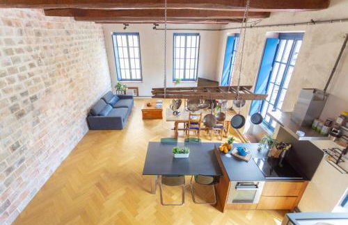 Sunny Stylish Spacious Loft in Old-Port - Foto 1