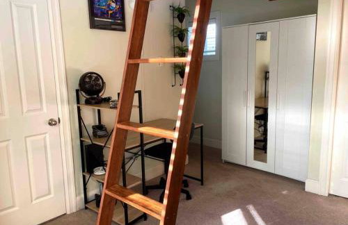 Adorable Cozy House with Parking and Loft! - Foto 63