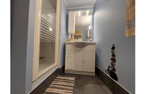 2 Bedroom Awesome Home In Bas-En-Basset - Foto 23