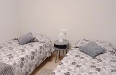 Piso con piscina y parking - Photo 12