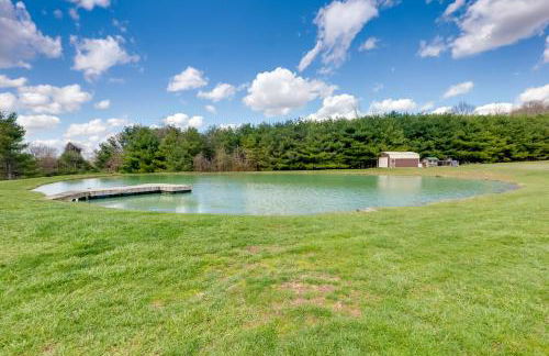 Game Room and On-Site Pond Laurelville Retreat! - Foto 33