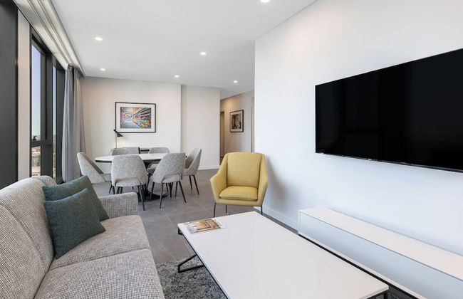 Meriton Suites Melbourne - Photo 36