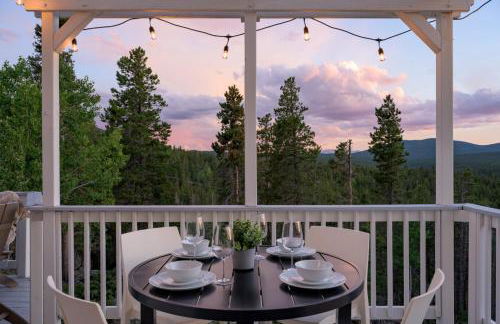 Luxe 4BR Mtn Retreat With Stunning Views Near Ski AndHikes - Foto 37