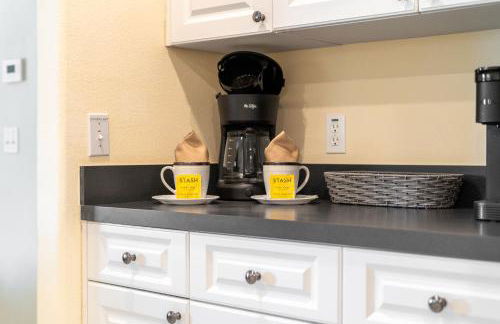 EXQUISITE VILLA - 2 Master Suites, Pool South and Spa, Gas BBQ, Game Room, WIFI - Foto 21